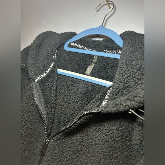 Calvin Klein soft Sherpa jacket ,
Large - Picture 5 of 7